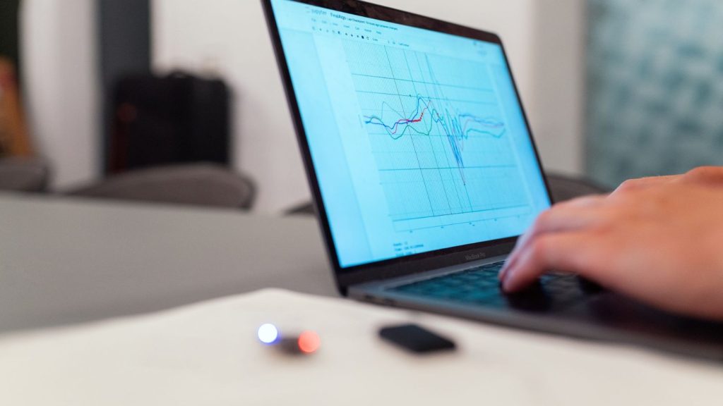 GEO vs SEO: diferencias y cuál necesita tu negocio